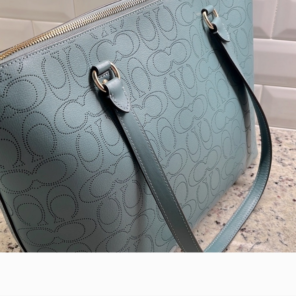 Coach Signature Gallery Leather Tote Bag NWOT - Picture 13 of 17